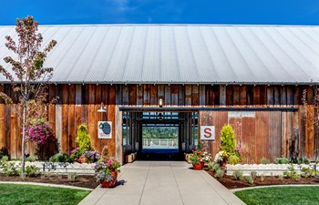 Bailey Farm Apartment Entry